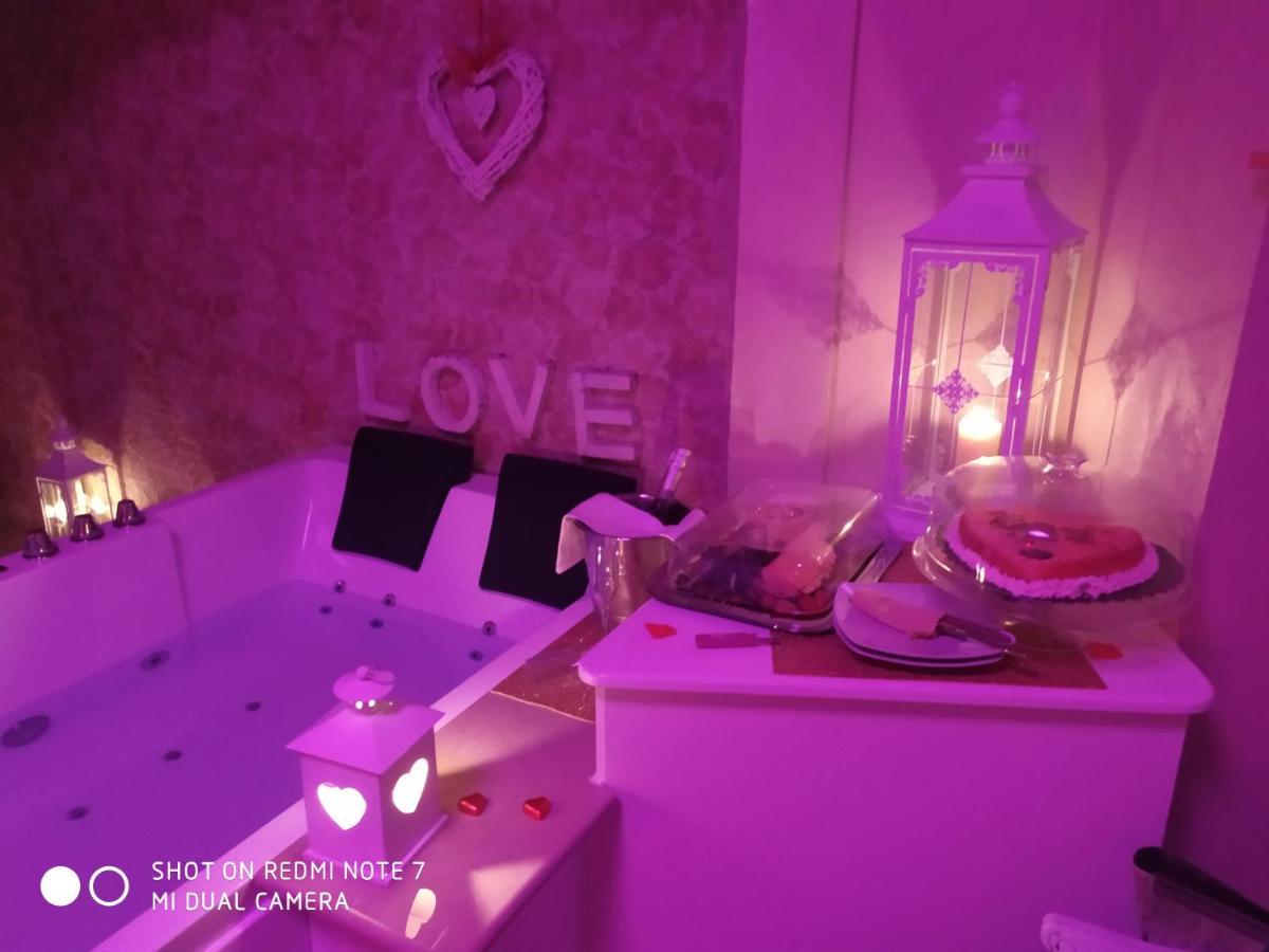 Afrodite Luxury Suite Вельє Екстер'єр фото